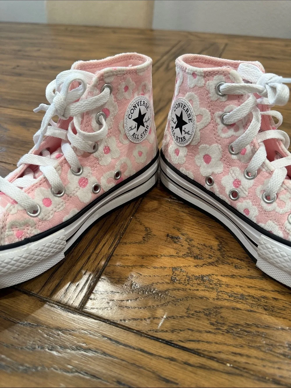 Converse Little girls Pink and White Floral High-Top Sneakers